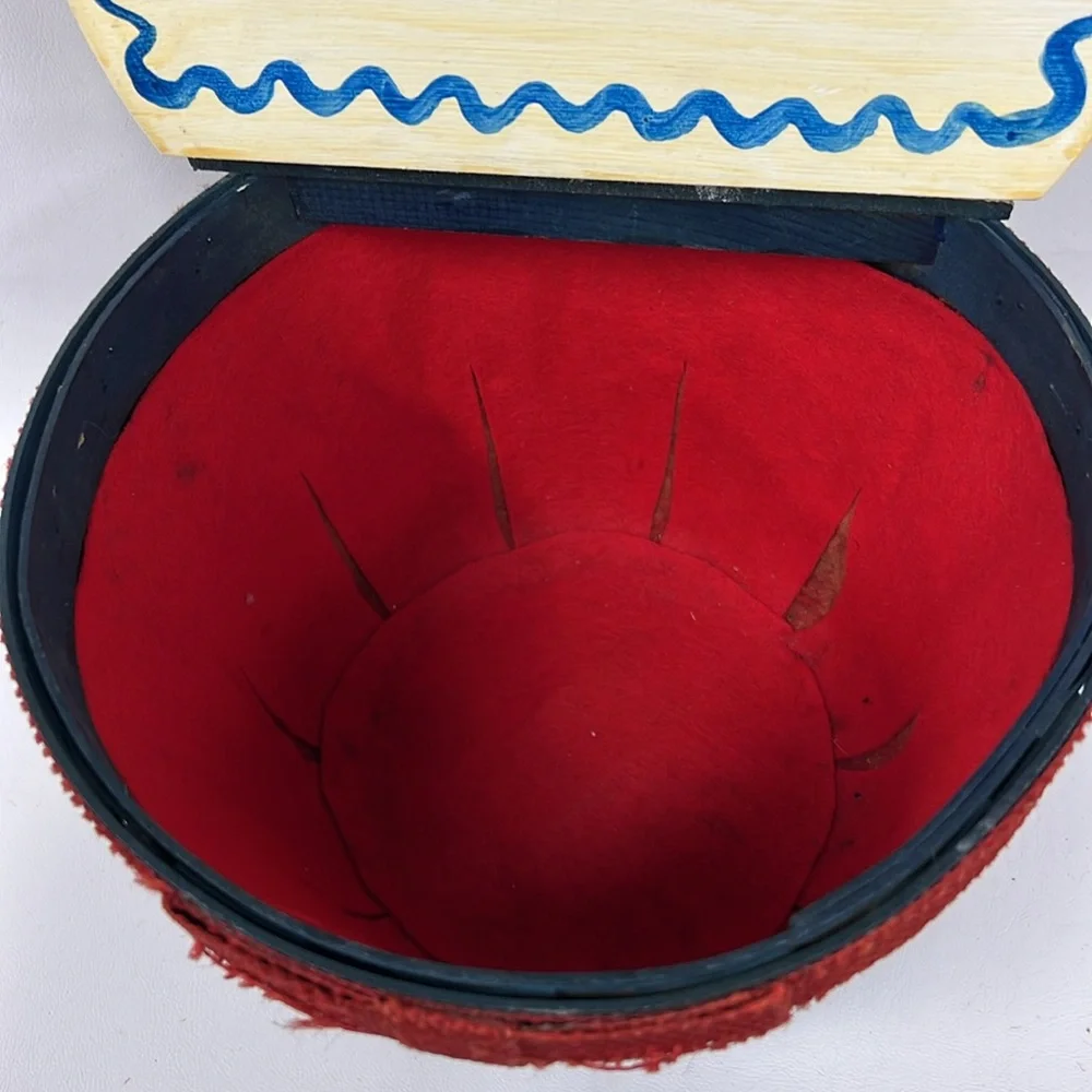 Vintage Apple Basket HandPainted‎ Hinged Wood Lid